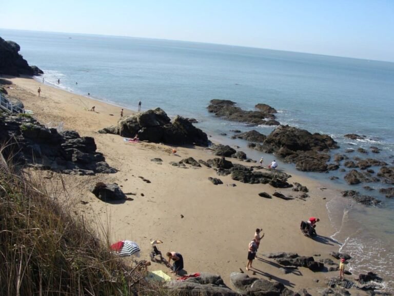 plage de la Fontaine aux Bretons